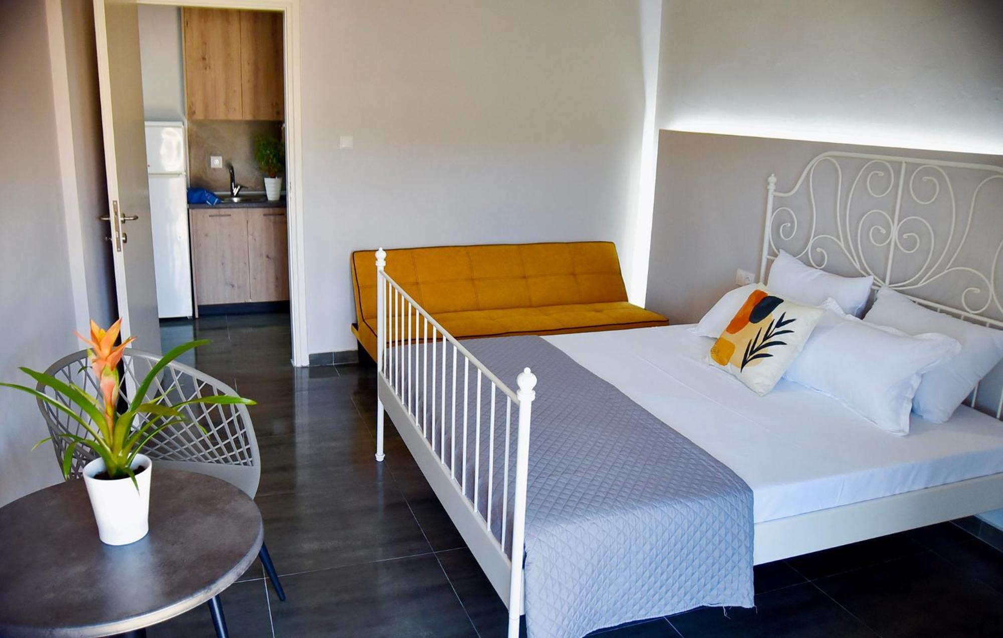 Room Nine 9 Beachfront Apartments Nea Kallikrateia Extérieur photo