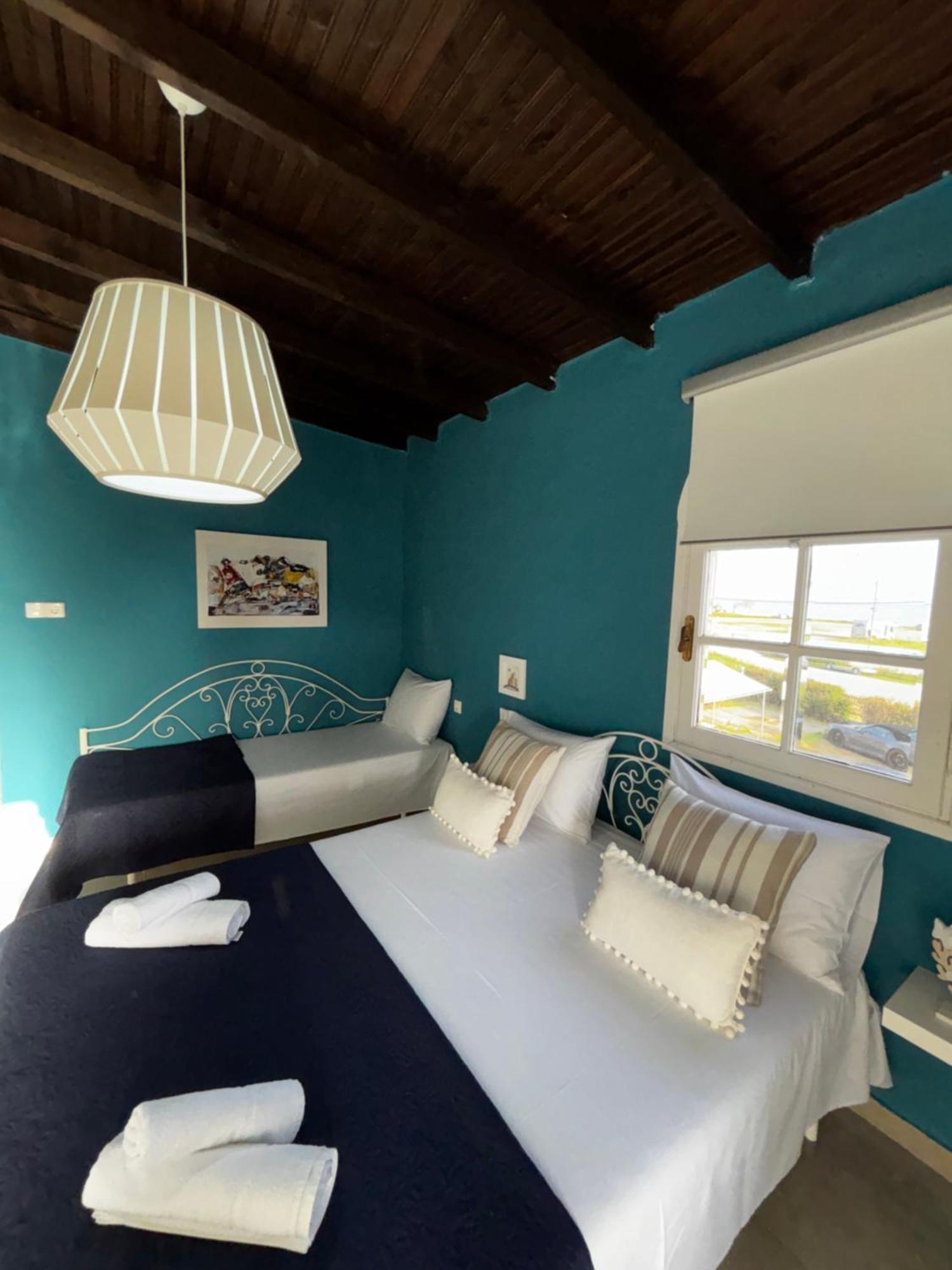 Room Nine 9 Beachfront Apartments Nea Kallikrateia Extérieur photo